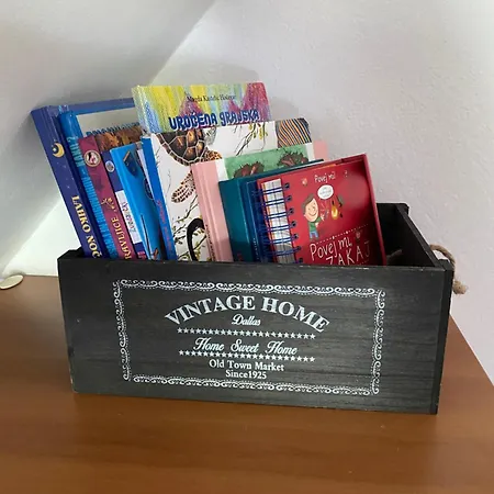 Apartma Confine